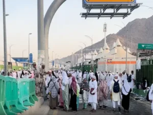 Essential Hajj Packing List for Men and Women: Must-Have Items